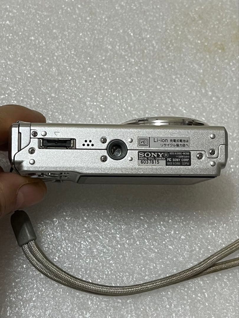 Sony Cyber-shot DSC-W200 12.1MP動作未確認です