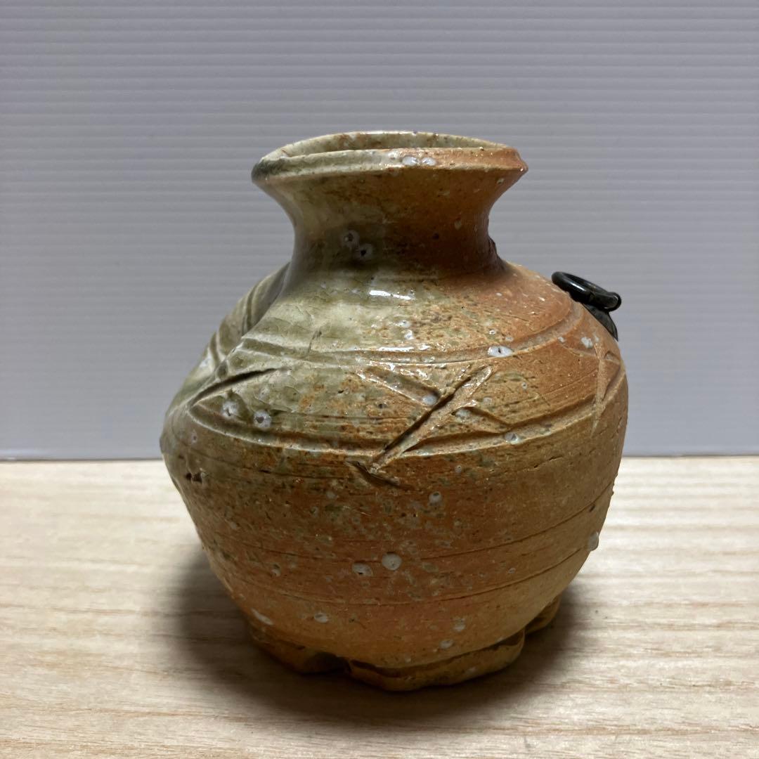 D-壁 備前焼 蹲 花入 陶印あり 環付 小壺 瓢箪印 骨董 花瓶 茶道具