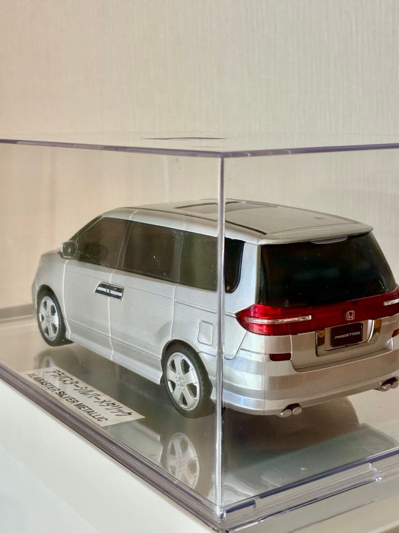 HONDA ホンダ　エリシオンプレステージ　 シルバー カラーサンプル