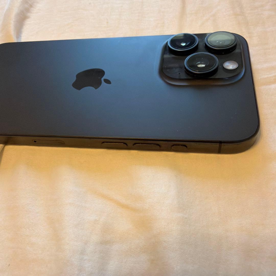 90% 美品 iPhone15 Pro Max ブラックチタニウム 256GB