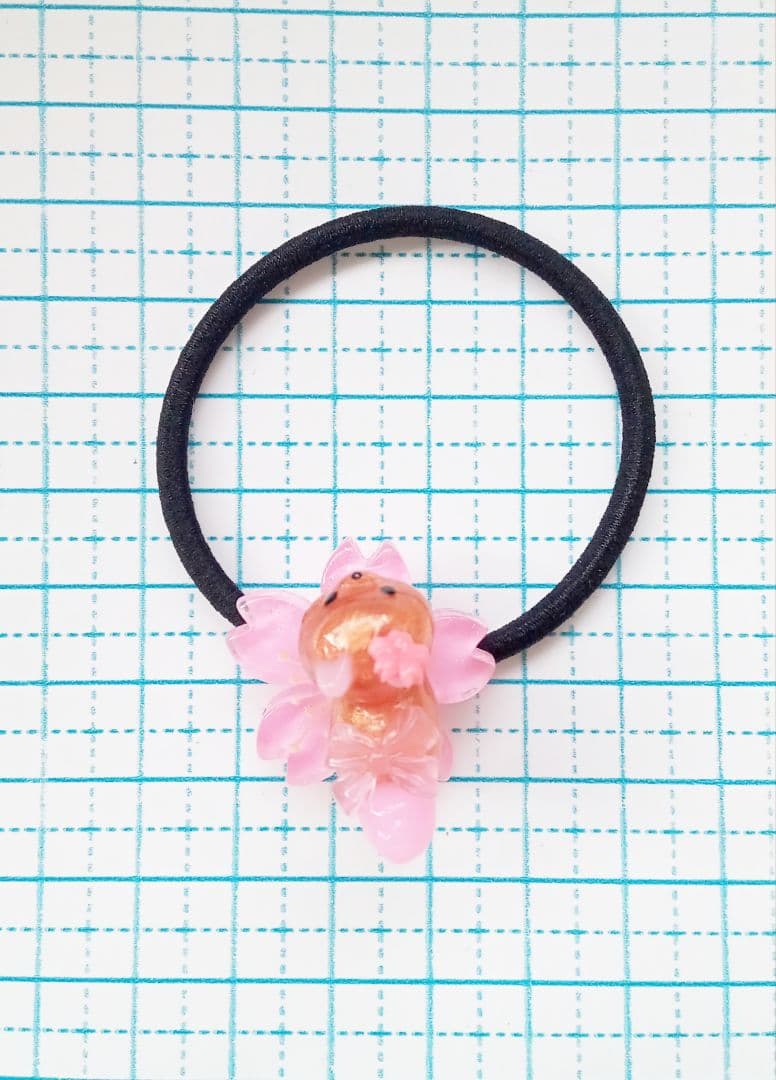 No.３５　桜のこぎつねちゃん　ヘアゴム　こぎつね　子ぎつね
