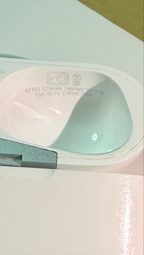 apple AirPods pro 第2世代 ライトニング Lightning