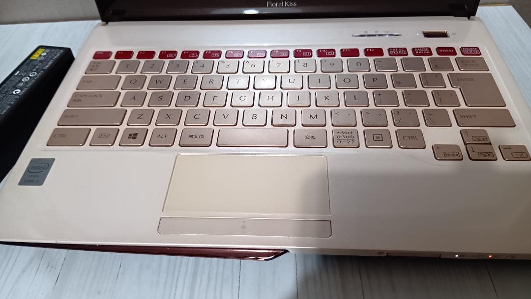 Fujitsu Floral Kiss 4世代i5 ②