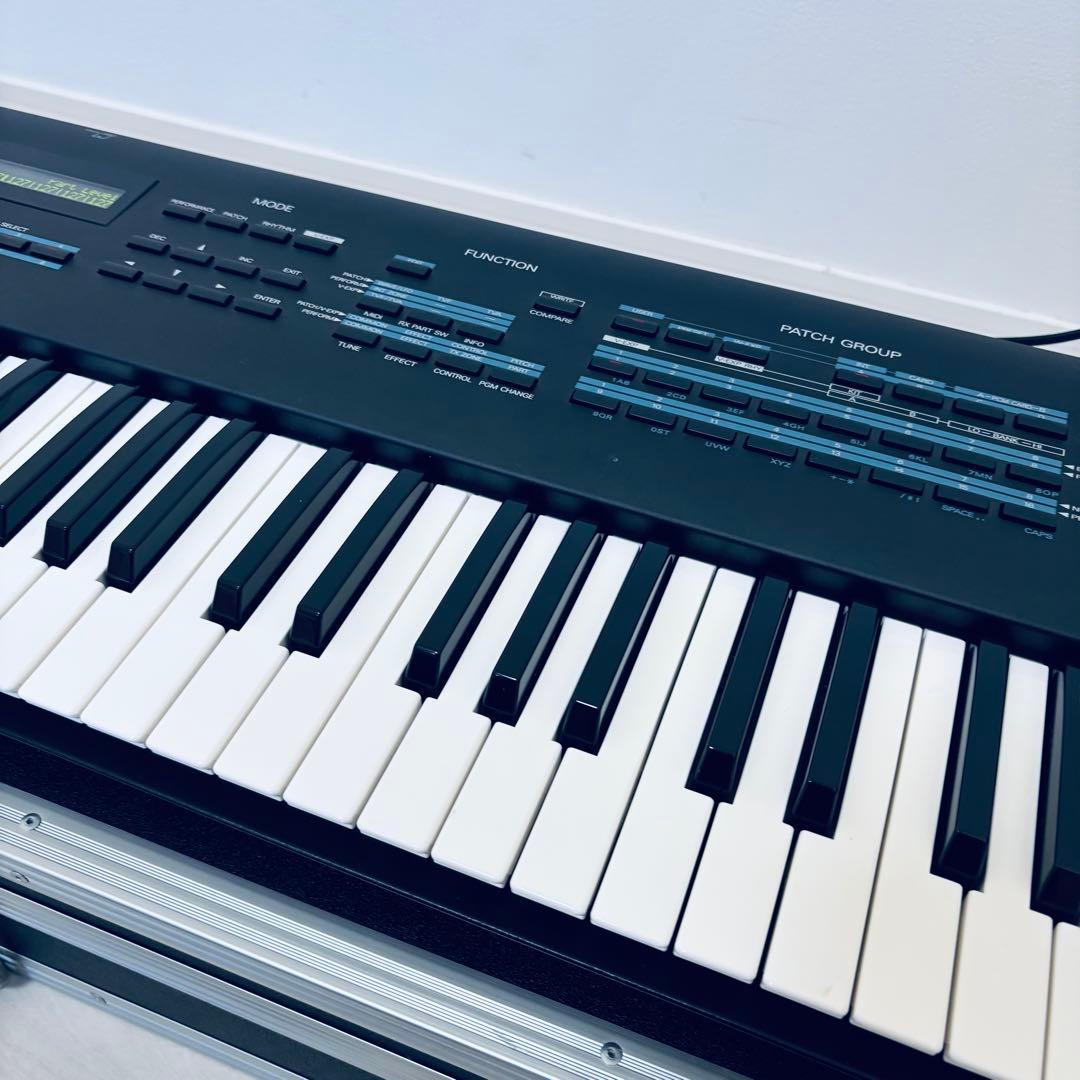 Roland JV-90 名機シンセ 動作良好 ハードケース付 76鍵 JV