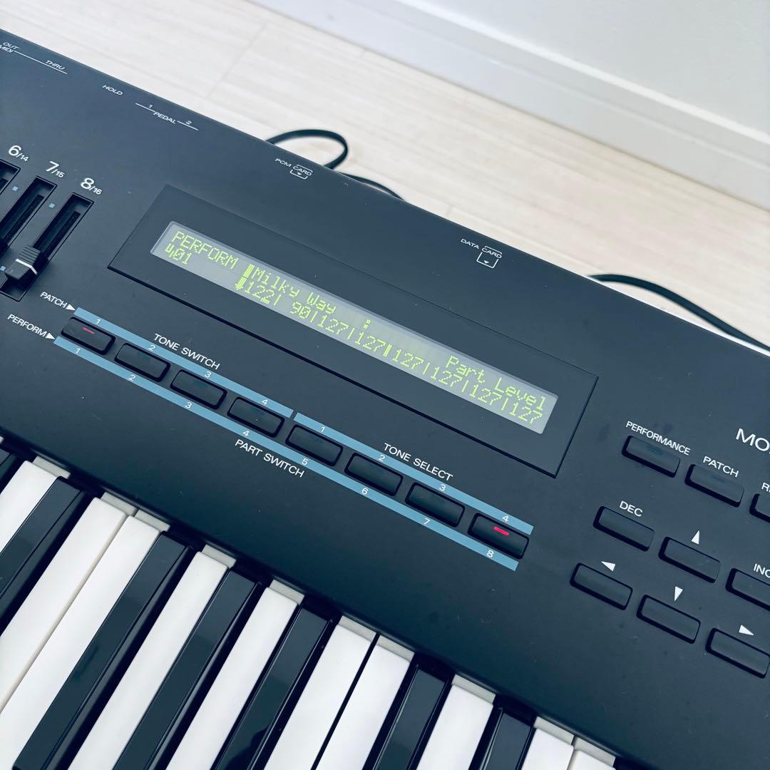 Roland JV-90 名機シンセ 動作良好 ハードケース付 76鍵 JV