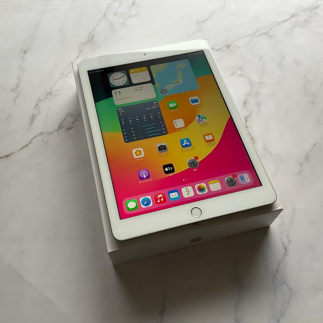 【良品】Apple iPad 第6世代 Wi-Fi 32GB