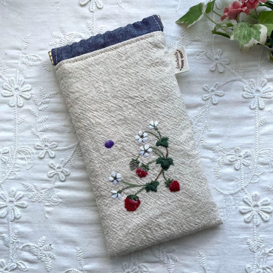 【396】ハンドメイド　刺繍バネ口メガネ＆ペンケース