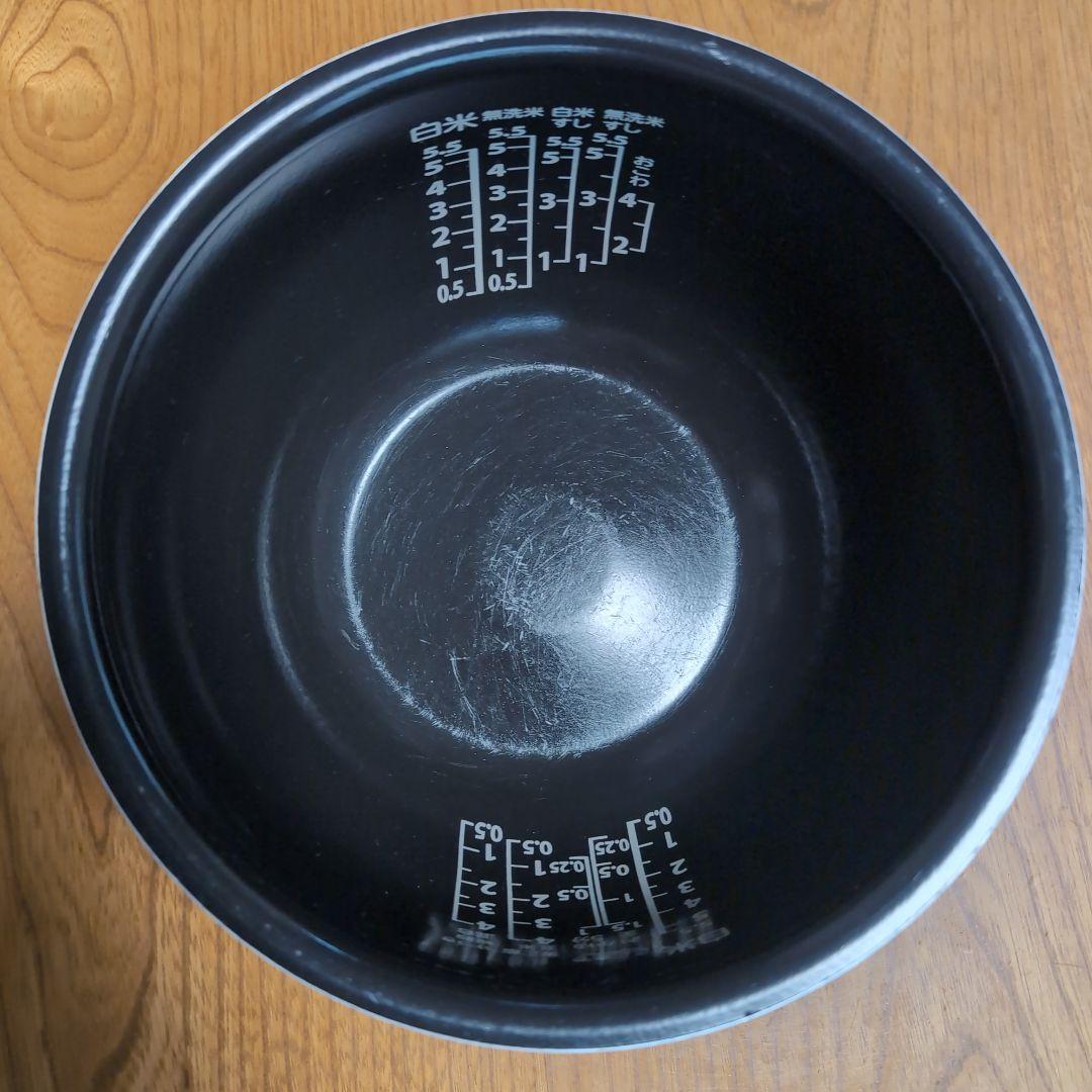 ●東芝 TOSHIBA IH ジャー炊飯器 5.5合炊き RC-10HW