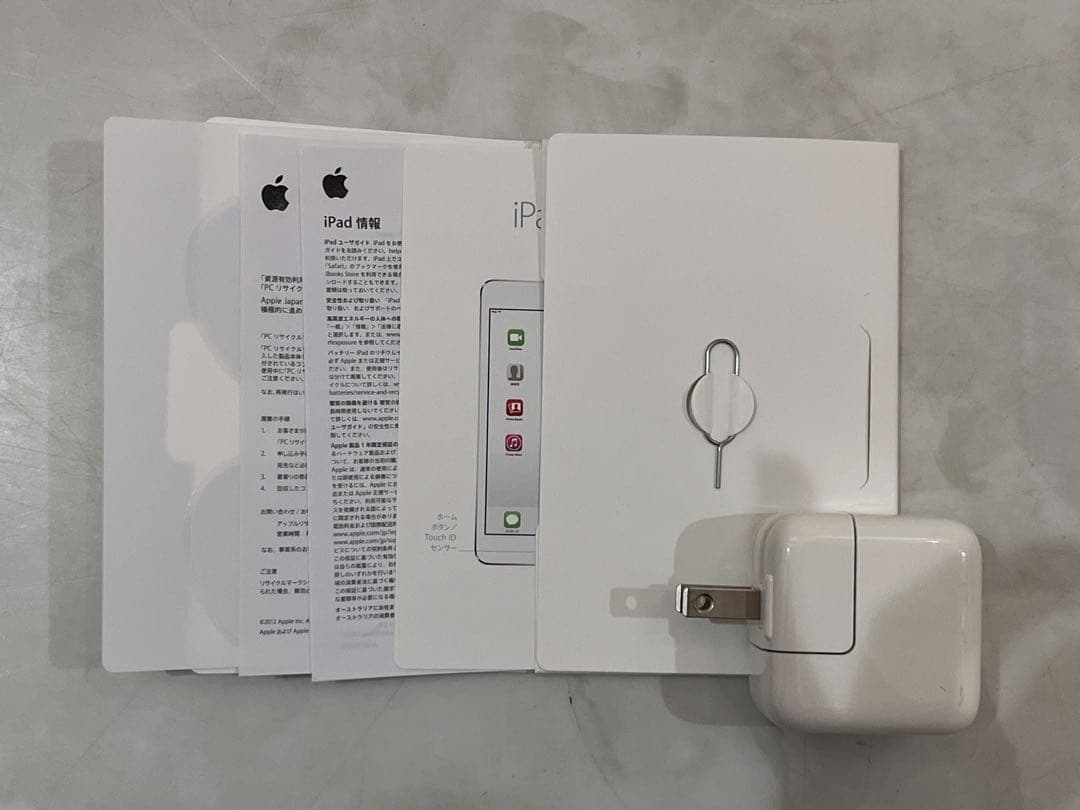 iPad本体 Apple iPad mini 4 MK772J/A A1550 128GB