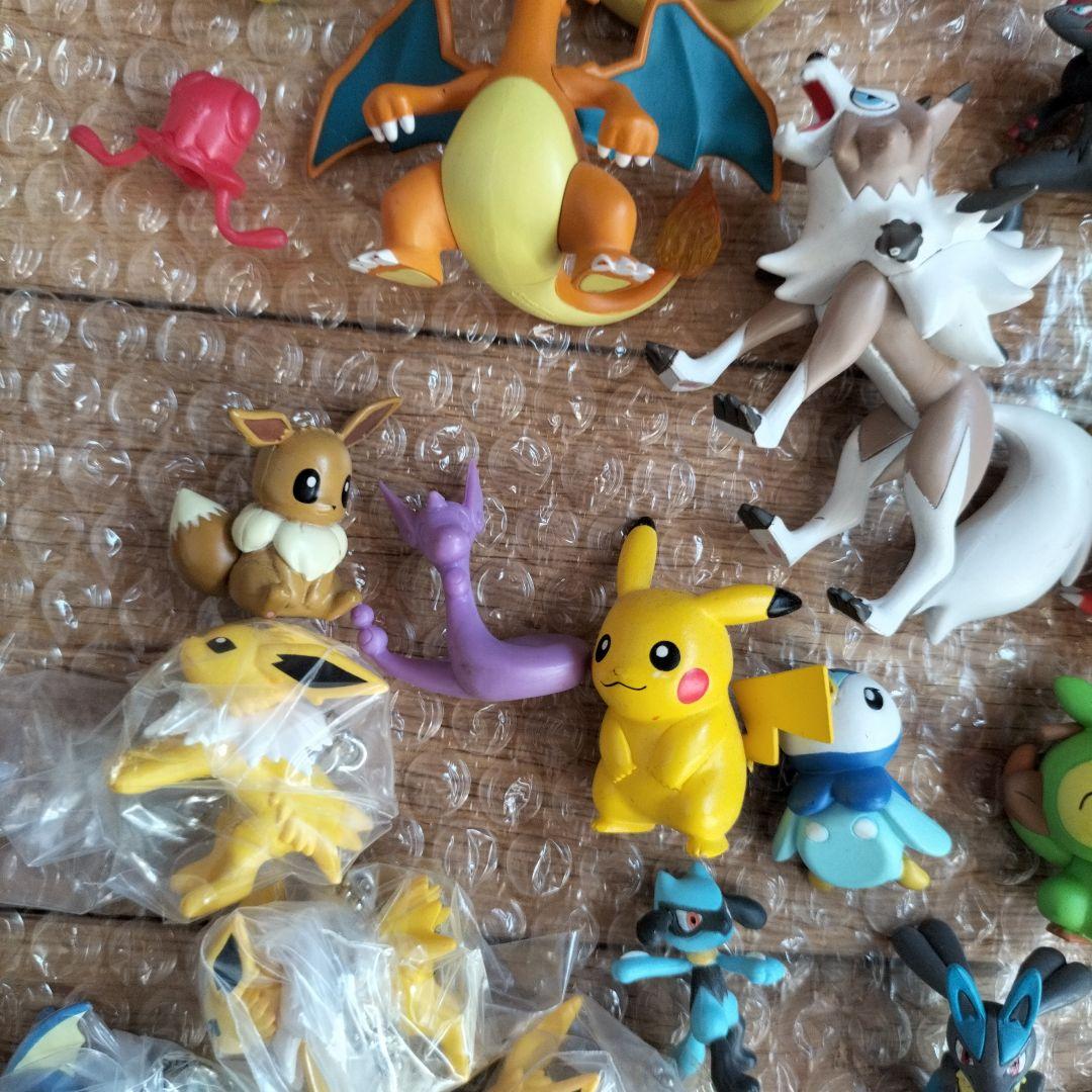 ポケモン　ミニフィギュア