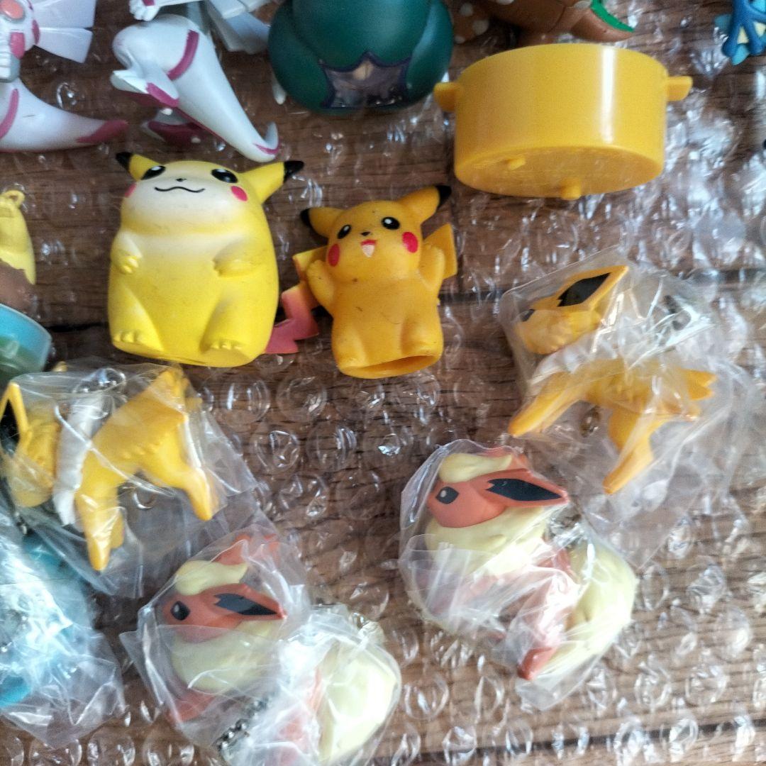 ポケモン　ミニフィギュア