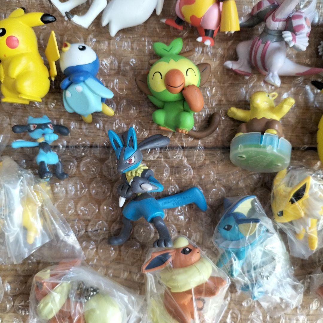 ポケモン　ミニフィギュア