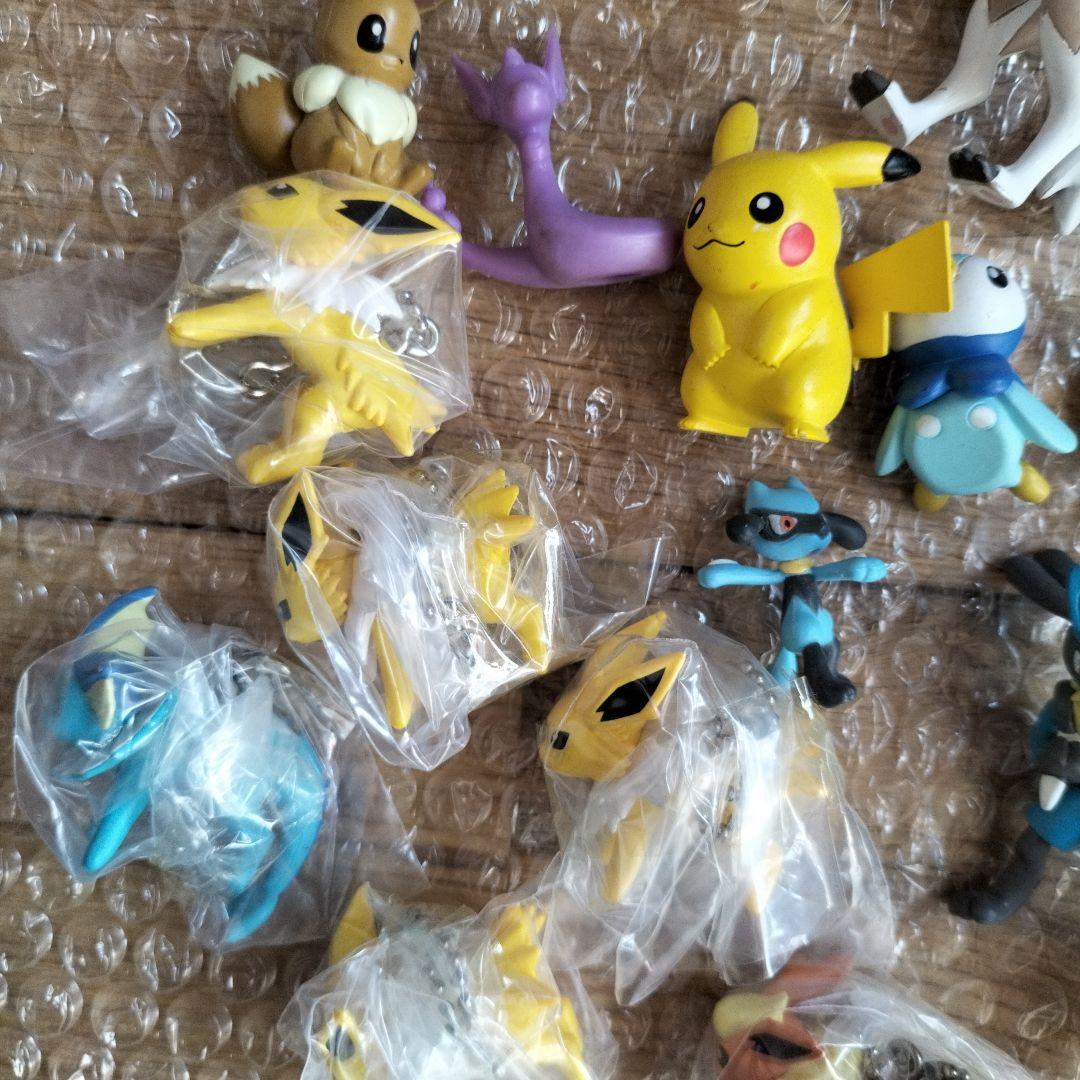ポケモン　ミニフィギュア