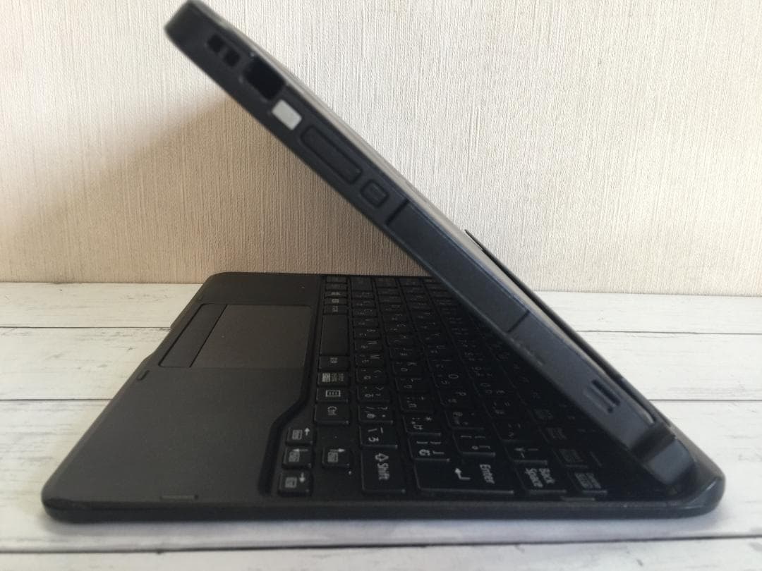 ARROWS Tab Q506 10.1型IPS液晶/Office/Win11