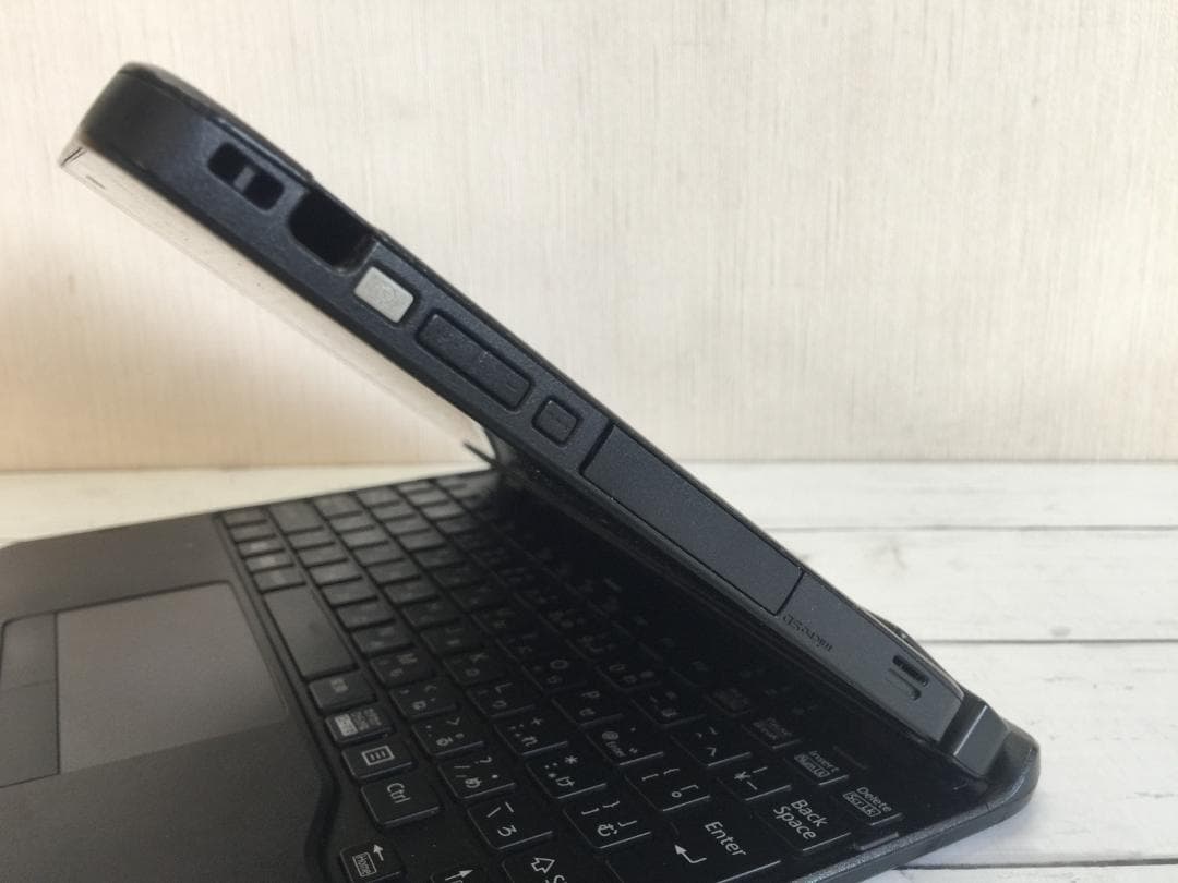 ARROWS Tab Q506 10.1型IPS液晶/Office/Win11