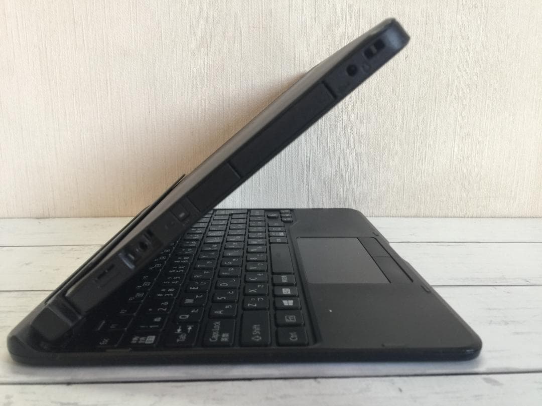 ARROWS Tab Q506 10.1型IPS液晶/Office/Win11