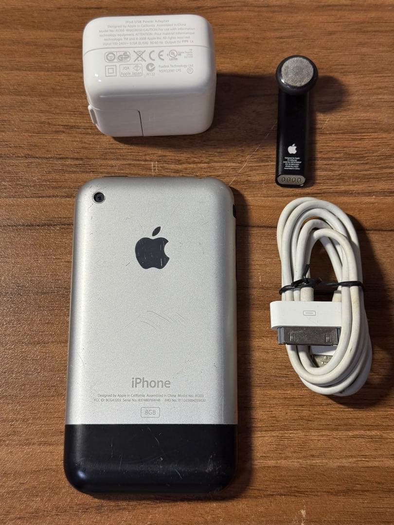 iPhone 2G 動作品 良品 日本未発売　8GB 初代iPhone　第1世代