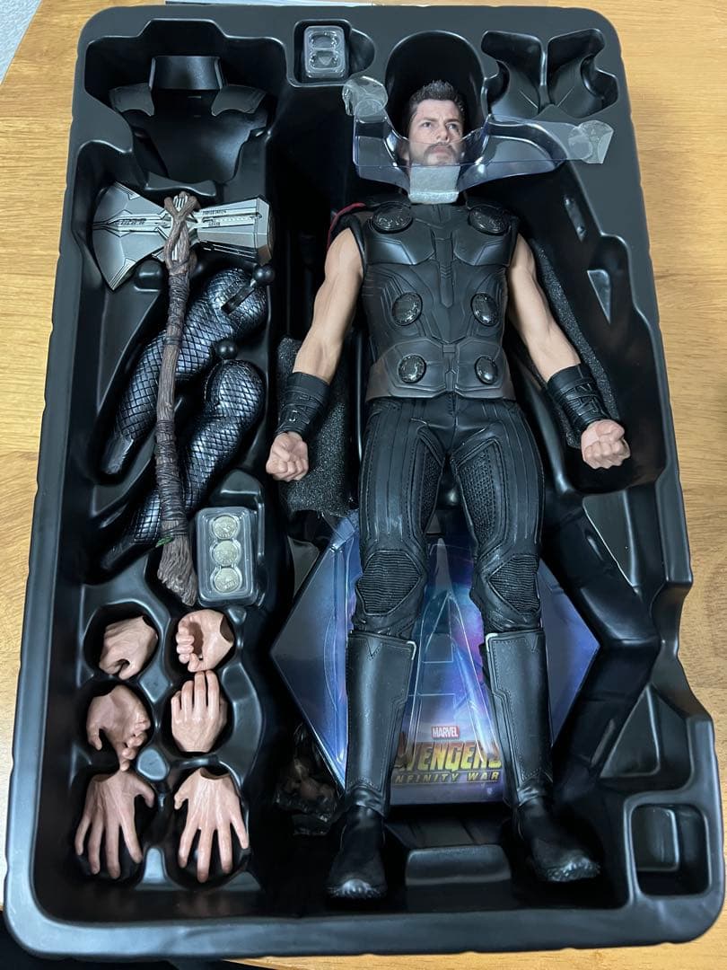 アベンジャーズIW ソー ホットトイズ