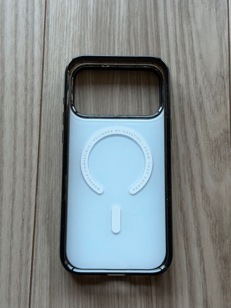 MAISON KITSUNÉ CASETiFY iPhone17ProMax