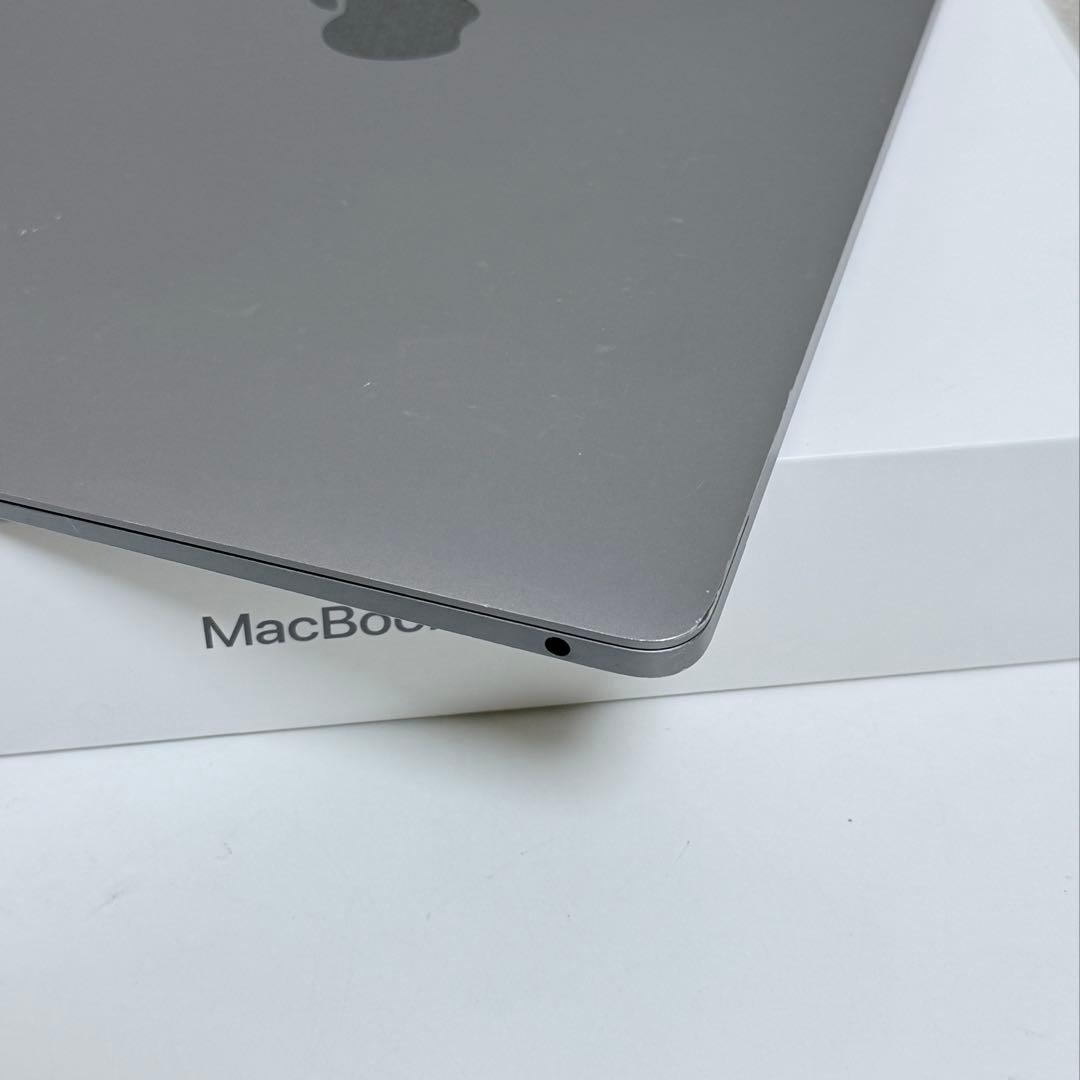 MacBook Air M1 13インチ　16GB 256GB