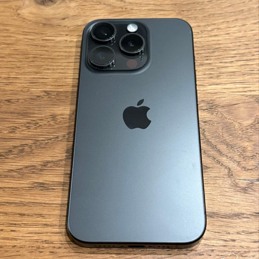Apple iPhone15pro 256GB ブラックチタニウム SIMフリー