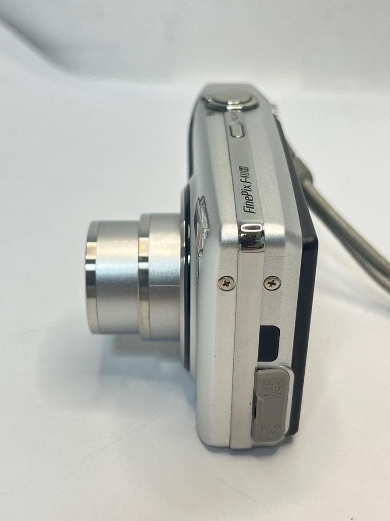 【美品】　FUJIFILM FinePix F40fd バッテリー、SDカード