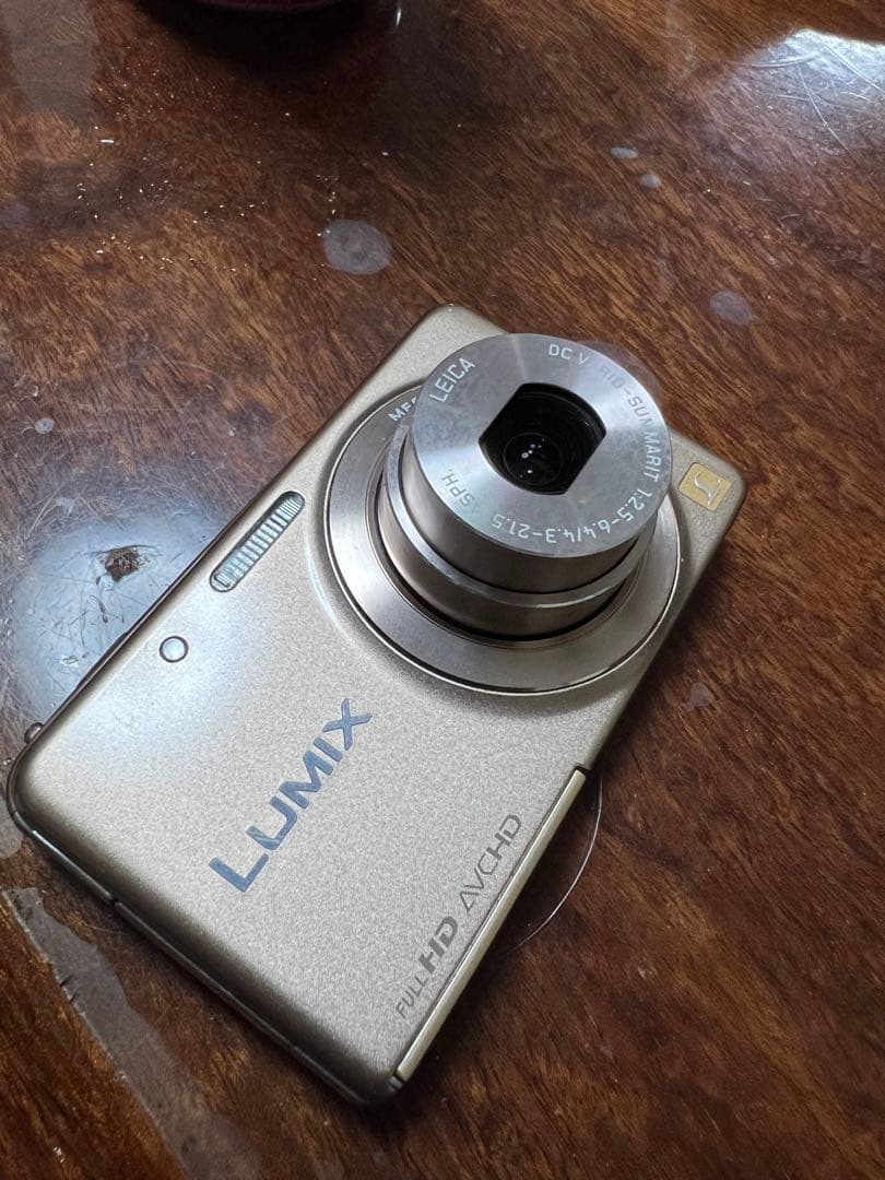 デジタルカメラ LUMIX　DMC-FX80　動作確認済中古美品