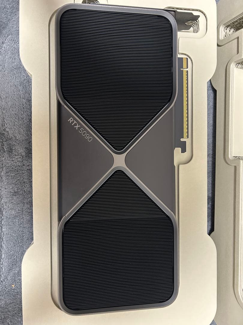 (L&Rさん専用)RTX5090 founders edition