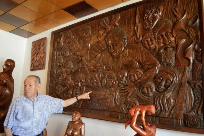 南米エクアドルの木彫作家ルイス・ポトシの作品　Luis Potosi