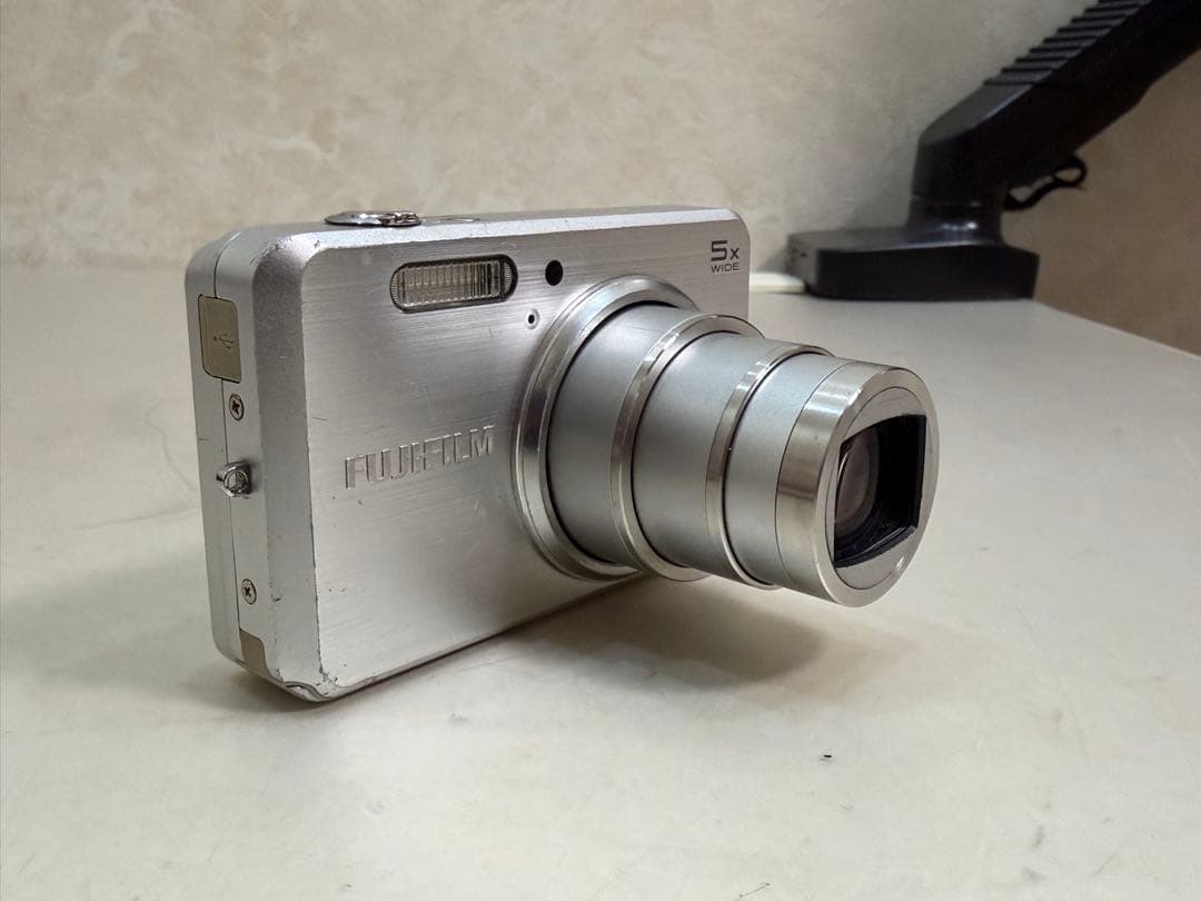 Fujifilm INEPIX J150w メモリー8GB デジタルカメラ