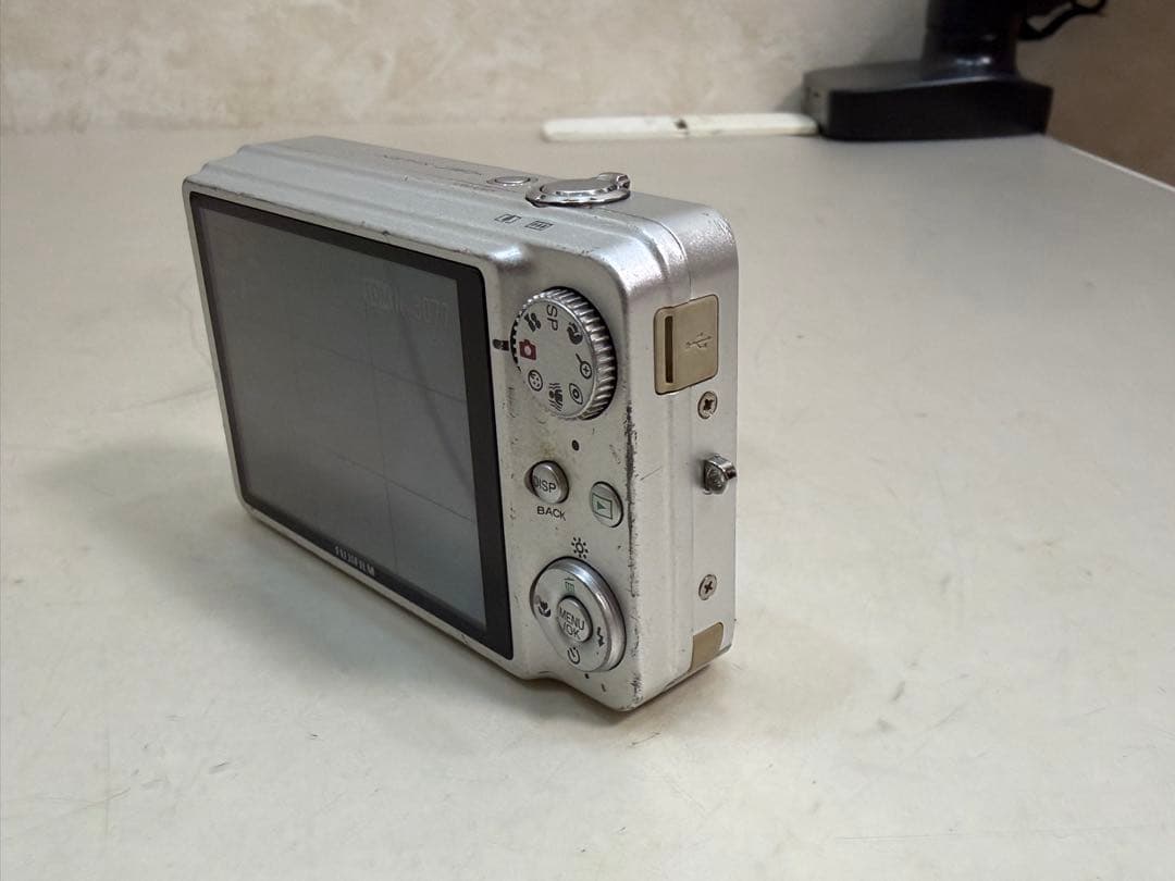 Fujifilm INEPIX J150w メモリー8GB デジタルカメラ