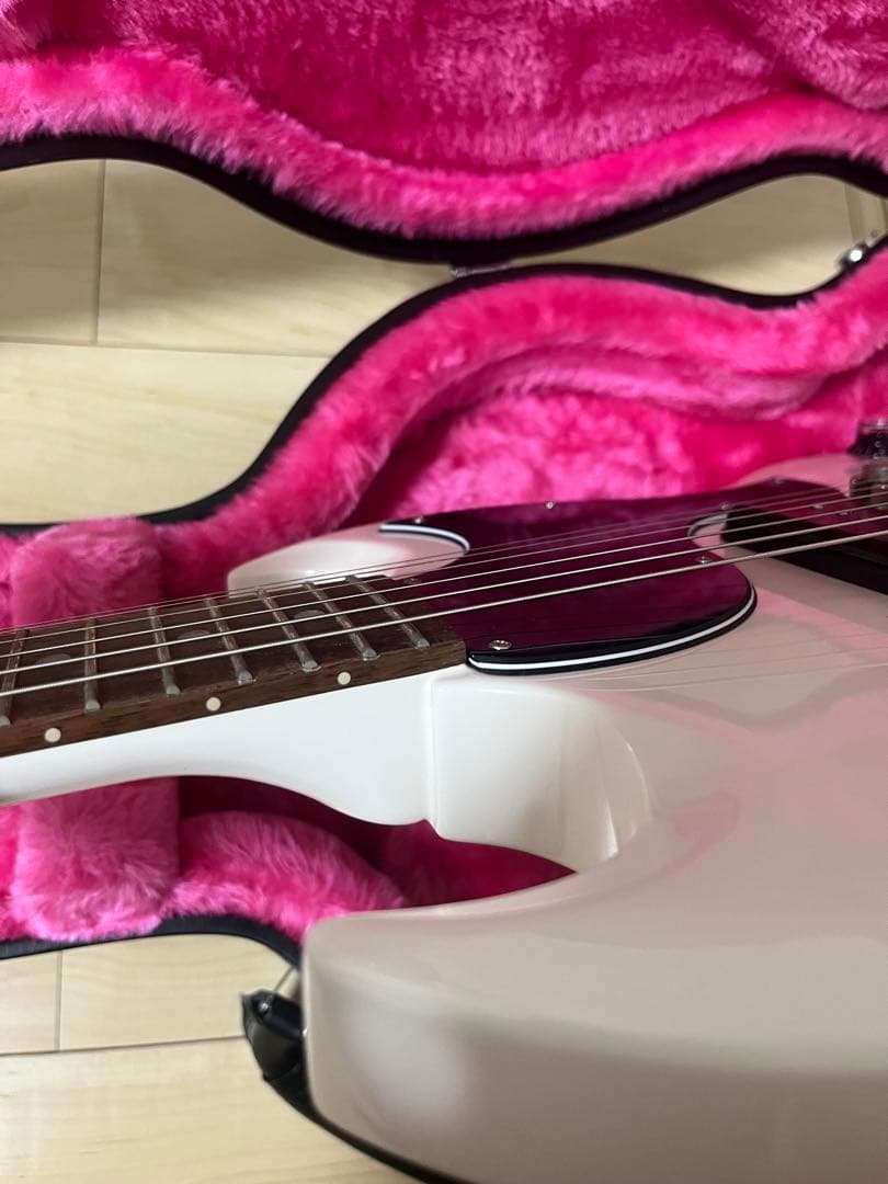 ギター epiphone SG junior yungblud signature