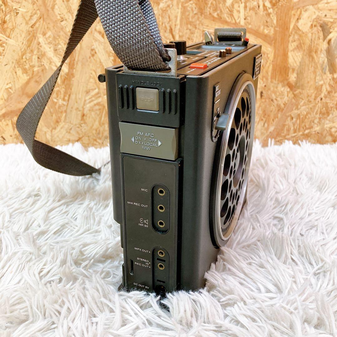 National Panasonic RF-888 3バンドラジオ
