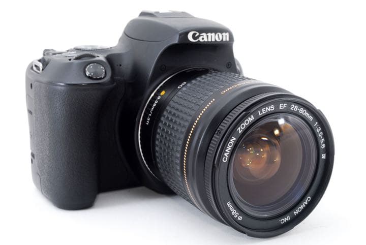 カメラバッグ付☆  キャノン canon kiss x9標準レンズセット