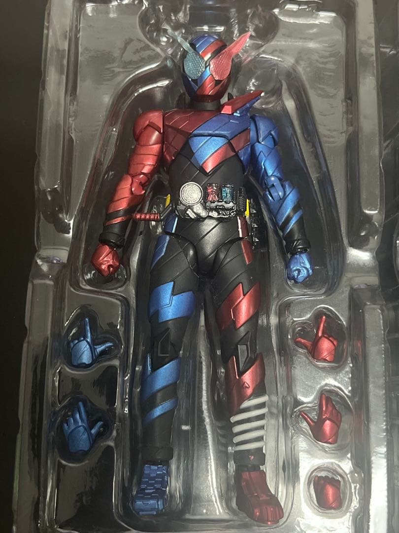 S.H Figuarts 仮面ライダービルド クローズ グリス ローグ セット