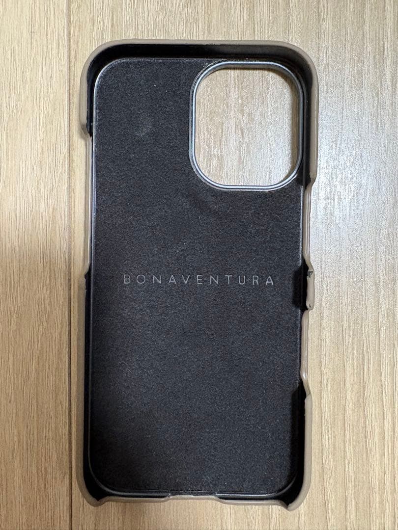 ※えみしゃん【ボナベンチュラ】iPhone16 バックカバーケース