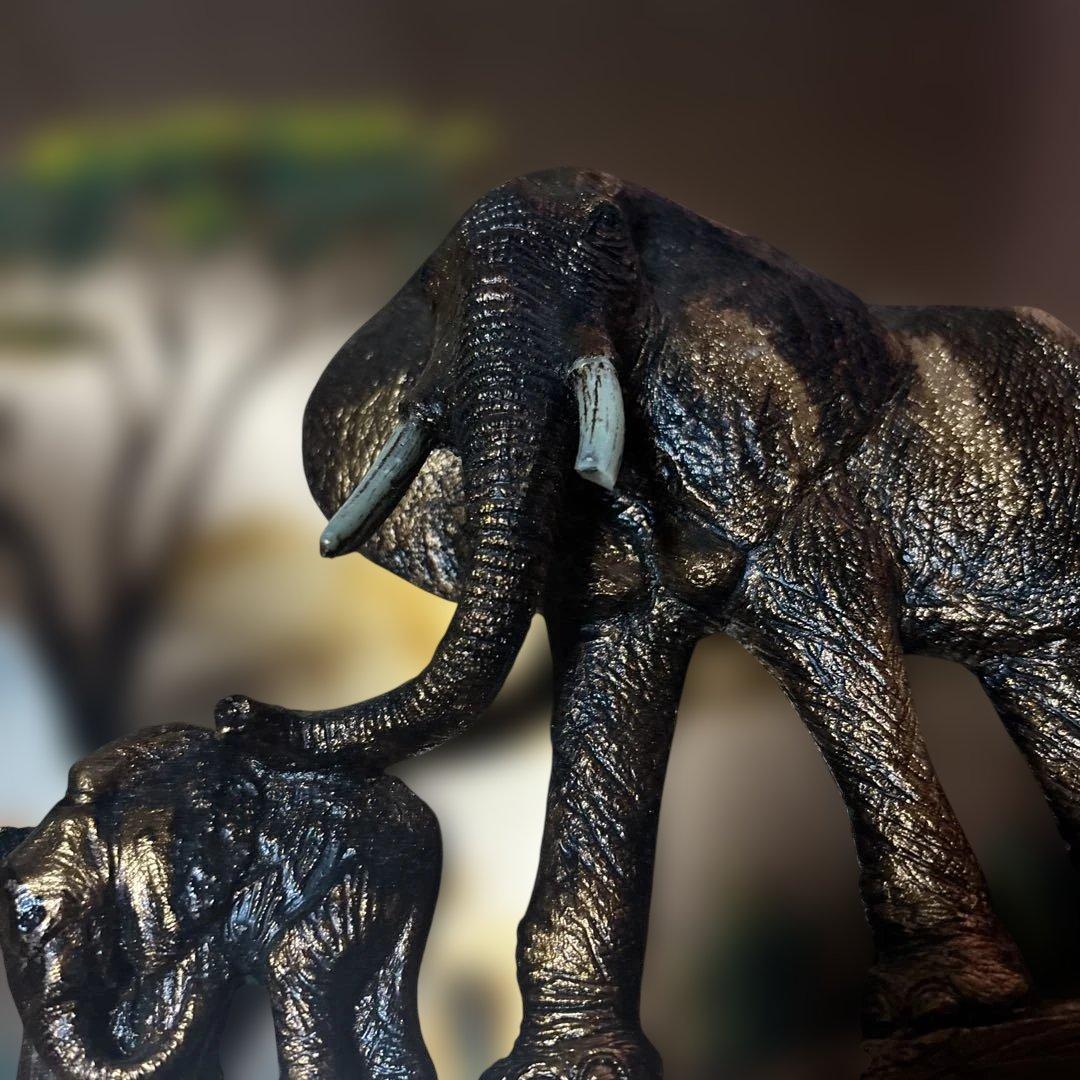 銅版レリーフ　象の風景