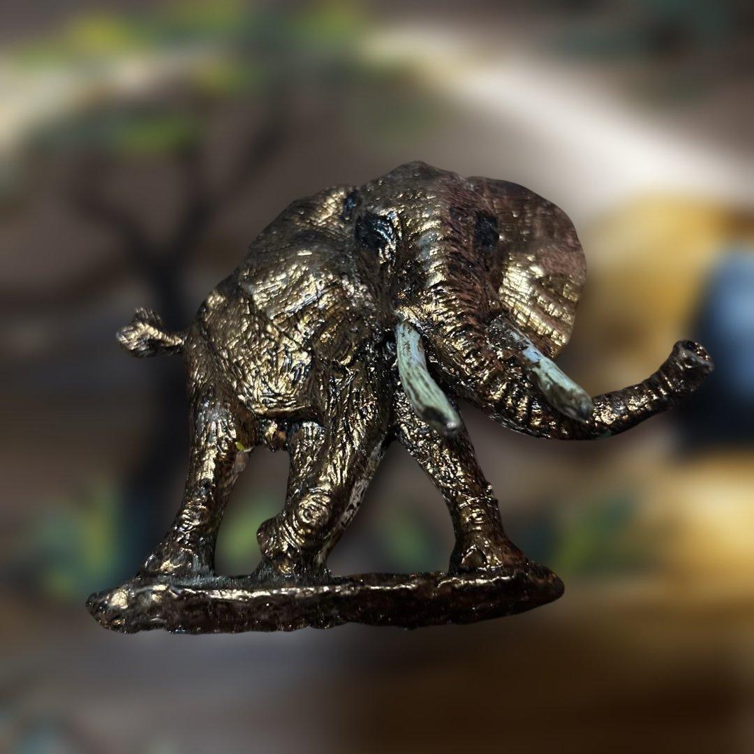 銅版レリーフ　象の風景