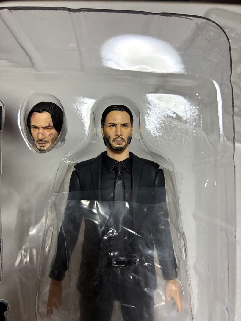 MAFEX No.070 JOHN WICK フィギュア　開封美品 オマケ付き。