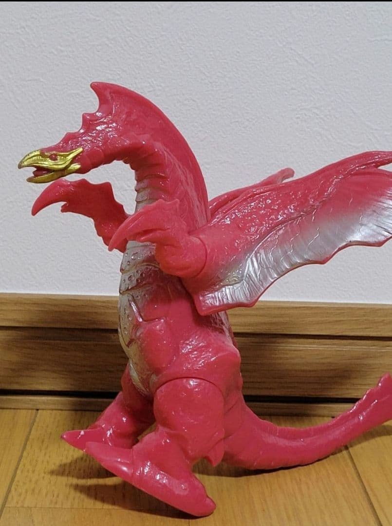 ウルトラマンティガ 光を継ぐもの フィギュア3個セット