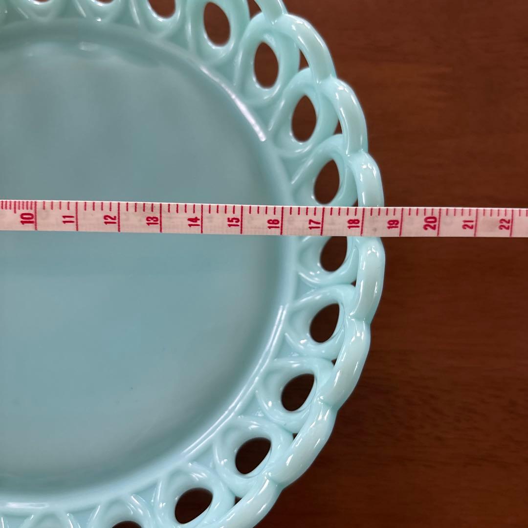 値下げ　プレート　４枚　お皿　ミルクガラス　ヘーゼルアトラス　HA ビンテージ