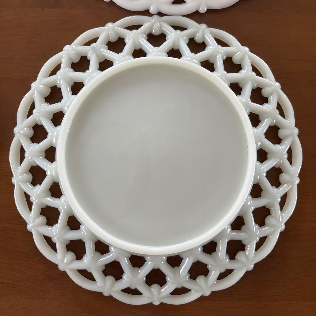 値下げ　プレート　４枚　お皿　ミルクガラス　ヘーゼルアトラス　HA ビンテージ