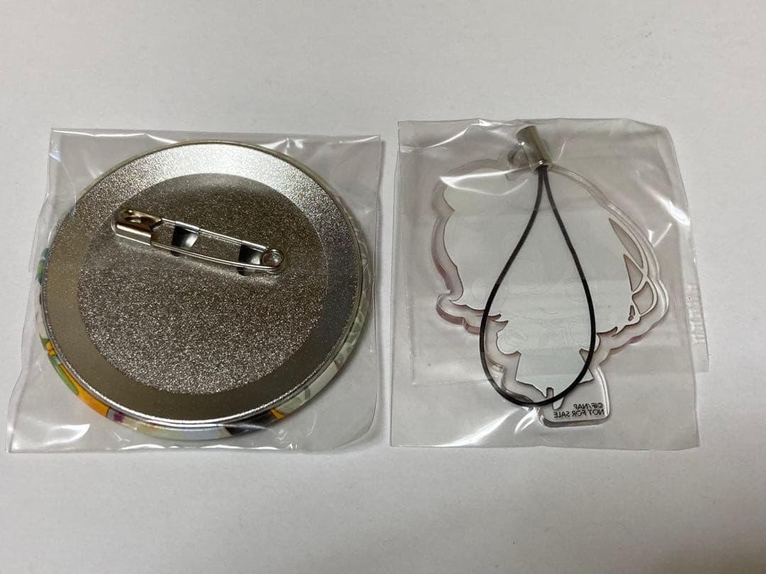 ニル・アドミラリの天秤 ニルアド アニメイト 特典 缶バッジ アクキー 紫鶴