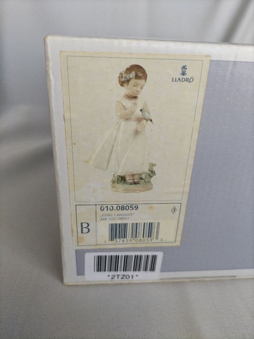 リヤドロ 置物 フィギュリン 小鳥とお友達 8059 少女 動物 鳥