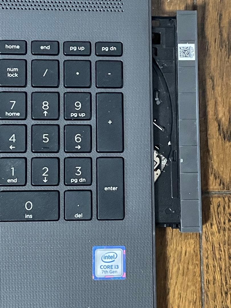 美品Win11 Corei3 7020U/8GB/SSD250GB/office