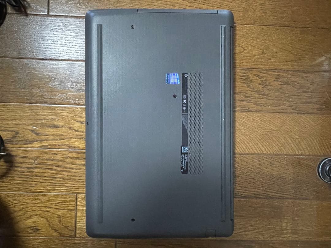 美品Win11 Corei3 7020U/8GB/SSD250GB/office