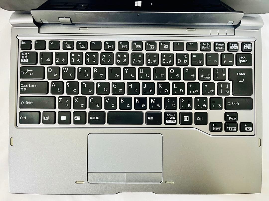 富士通ARROWS Tab Q775/Kフルセット キーボード＋拡張クレードル