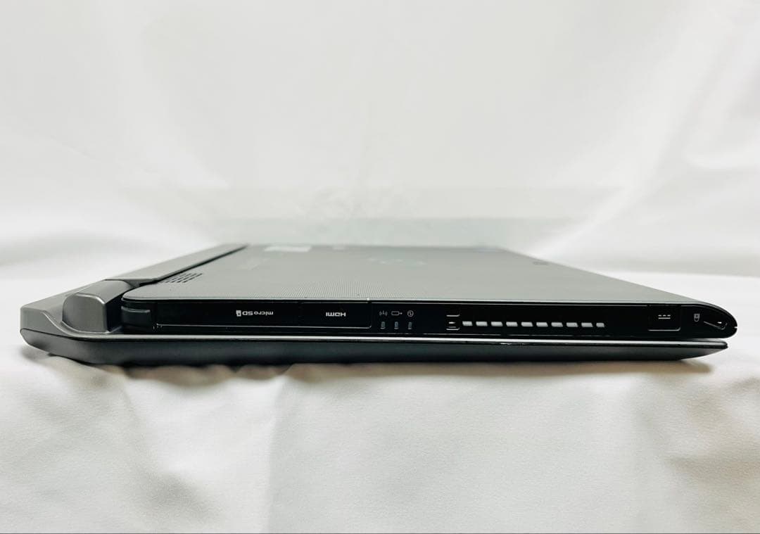 富士通ARROWS Tab Q775/Kフルセット キーボード＋拡張クレードル