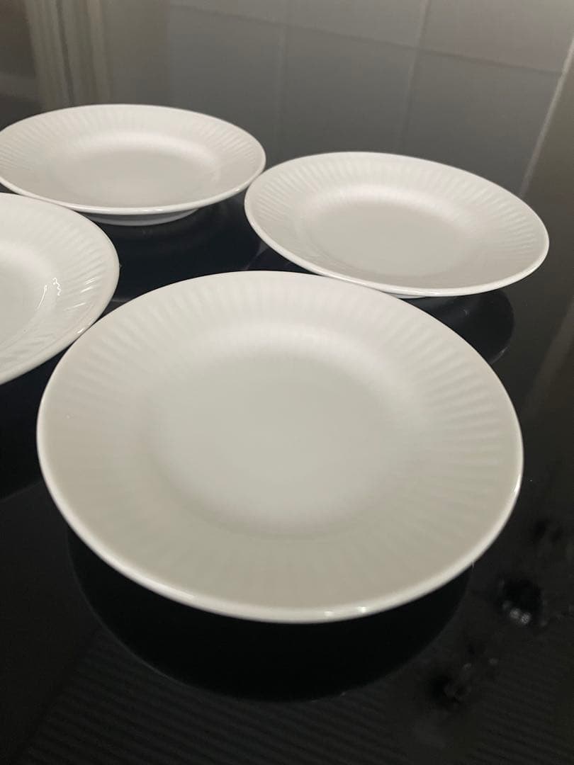 【新品】ロイヤルコペンハーゲン ホワイトフルーテッド プレート 11cm 4枚