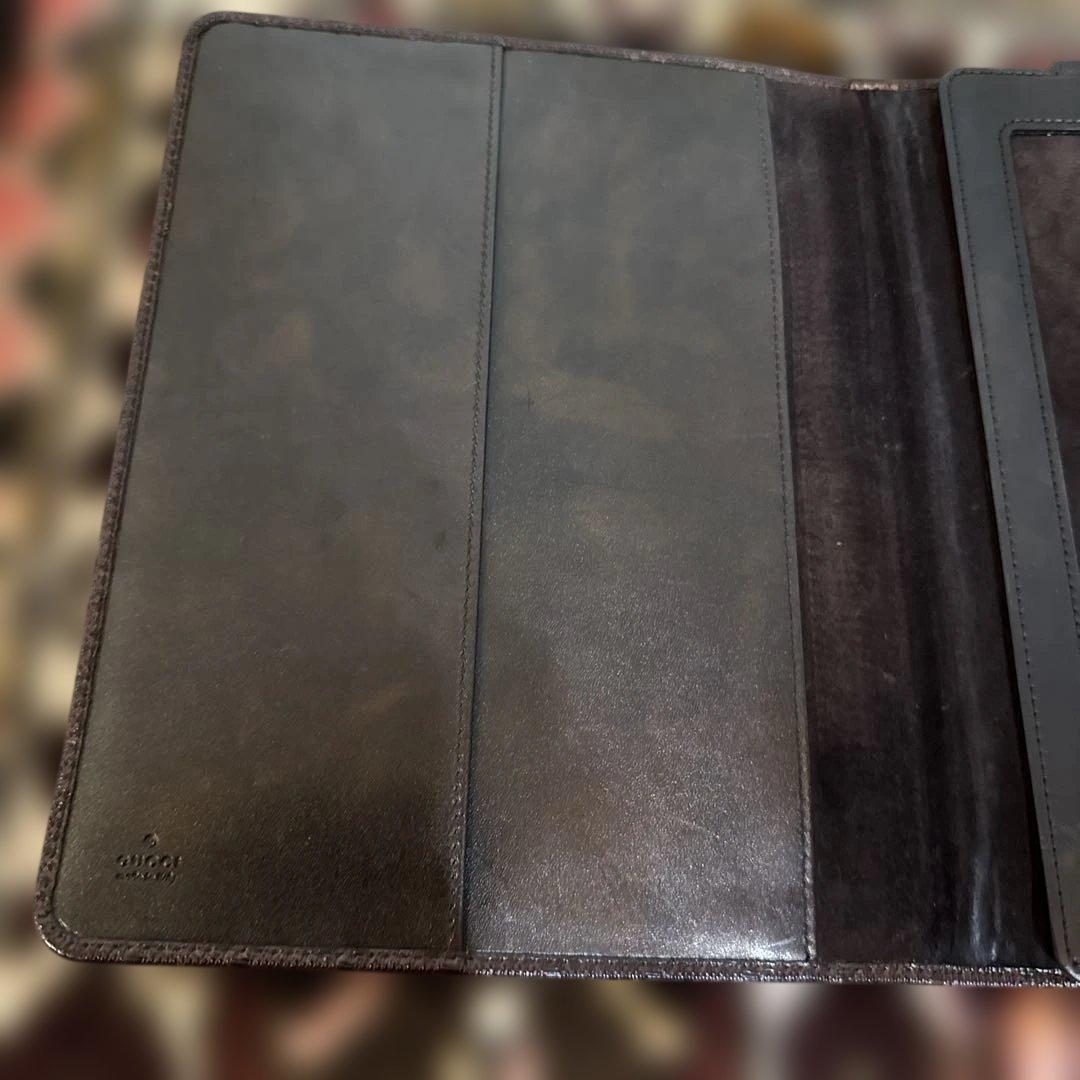 GUCCI iPadケース　ダークブラウン レザー i